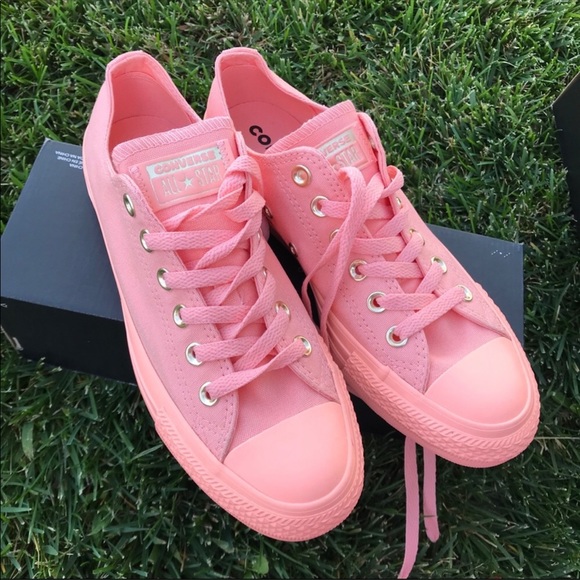 NWB 🍑 CONVERSE WOMENS ALLSTAR LOWTOP SZ 7 - Picture 4 of 8